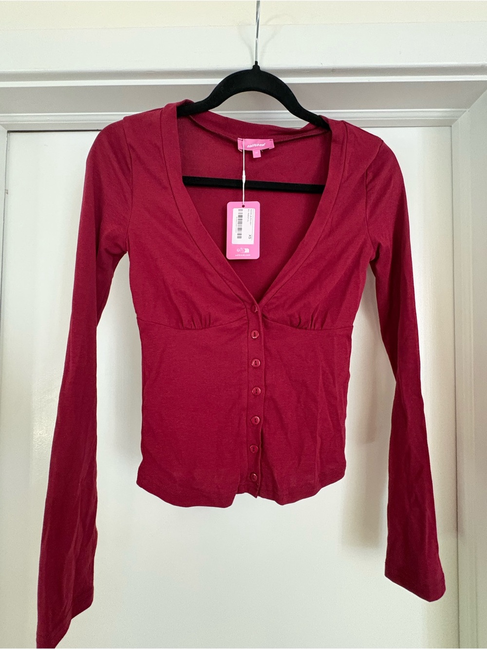 Edikted deep raspberry V-neck long sleeve button-up top